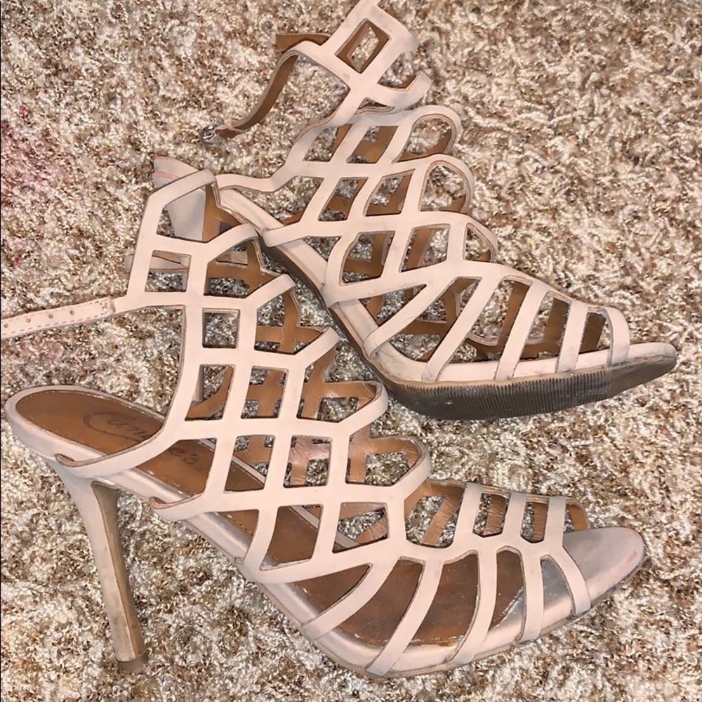 Heals - Picture 2 of 2